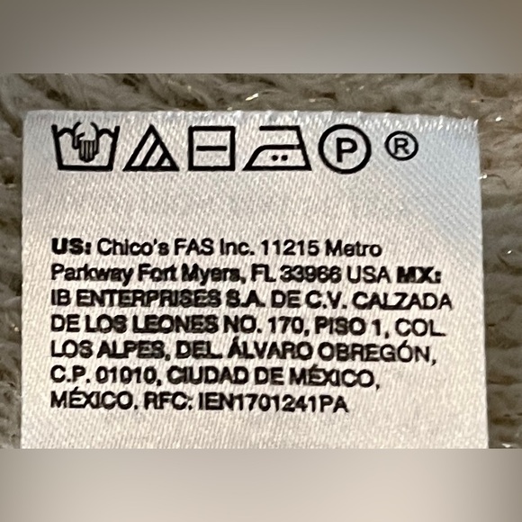 🆕 Chico’s Cream Poncho with Fringe,!one size - Picture 7 of 7